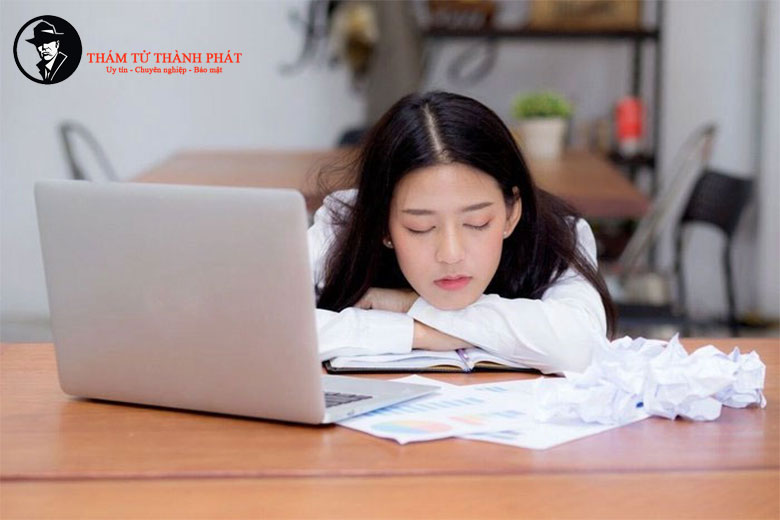 lối sống buông thả của sinh viên