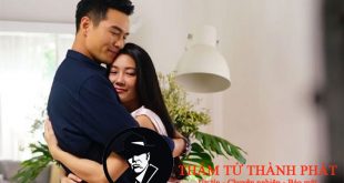 chồng tay ôm bồ
