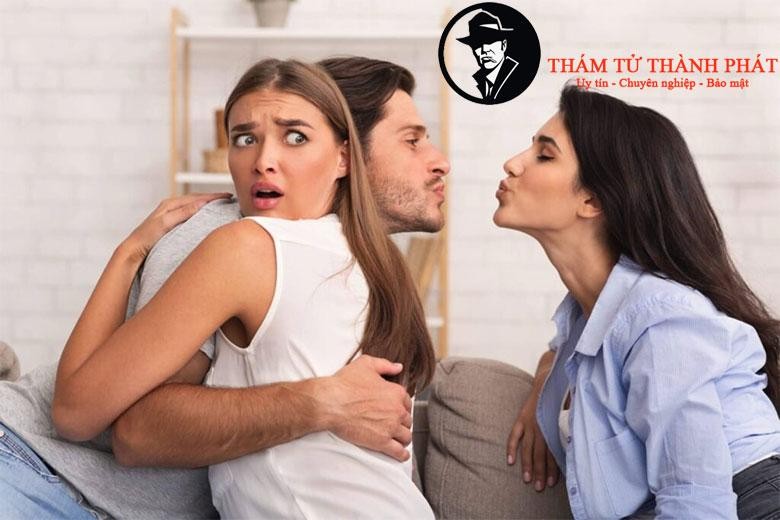 Âm thầm thu thập bằng chứng ngoại tình