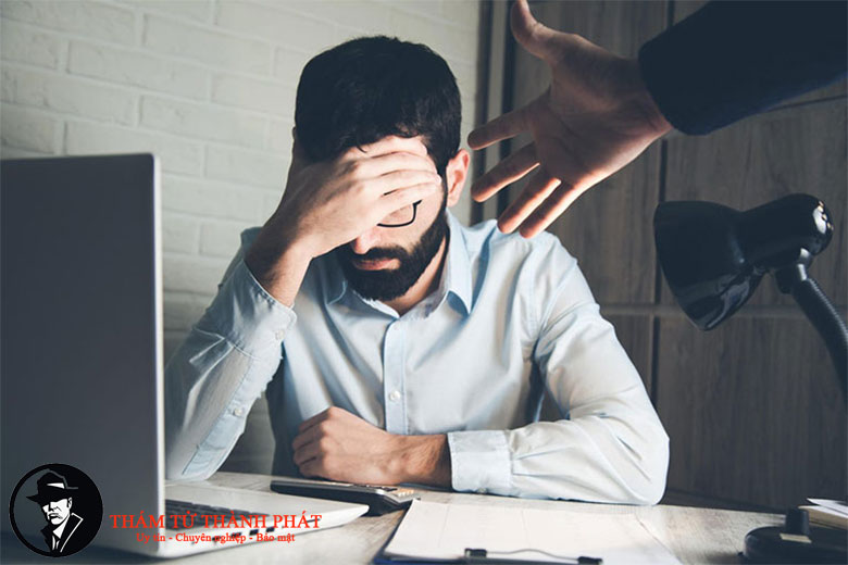 áp lực trên vai người chồng