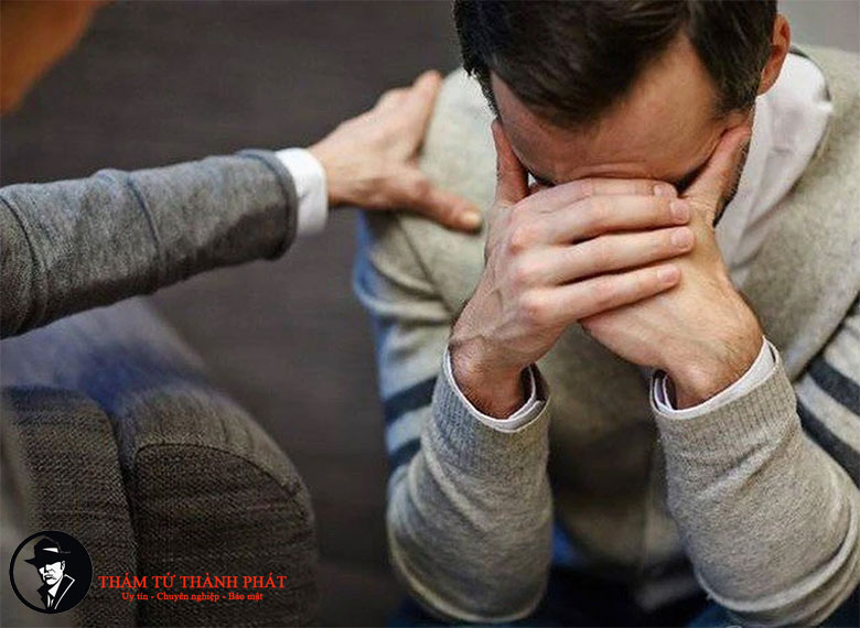 người đàn ông không còn xứng đáng